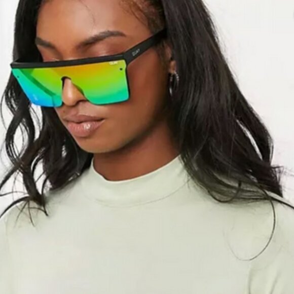 Quay Australia Hindsight Matte Black Rubber Frame Rainbow Lens Shield Sunglasses - Picture 8 of 16